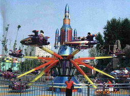 滎陽市天龍游樂設備廠 大型游藝機與動漫游藝用品全覽